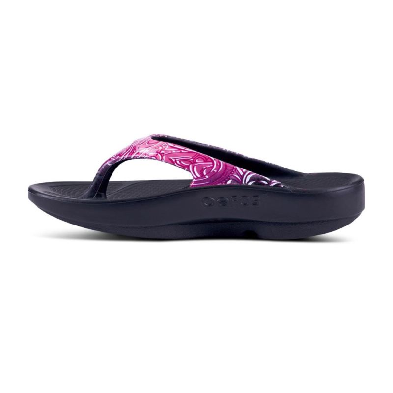 Oofos Women's OOlala Limited Sandal - Pink Paisley [OofosrhWDBsnL] - US ...